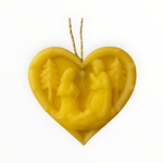 Bienenprodukte Shop Bienenwachs-Anhänger in Herzform mit Krippenmotiv und goldener Aufhängeschlaufe