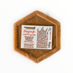 Bienenprodukte Shop Honig-Propolis-Wabenseife in sechseckiger Form mit Bienenmotiv und pflegender Sheabutter